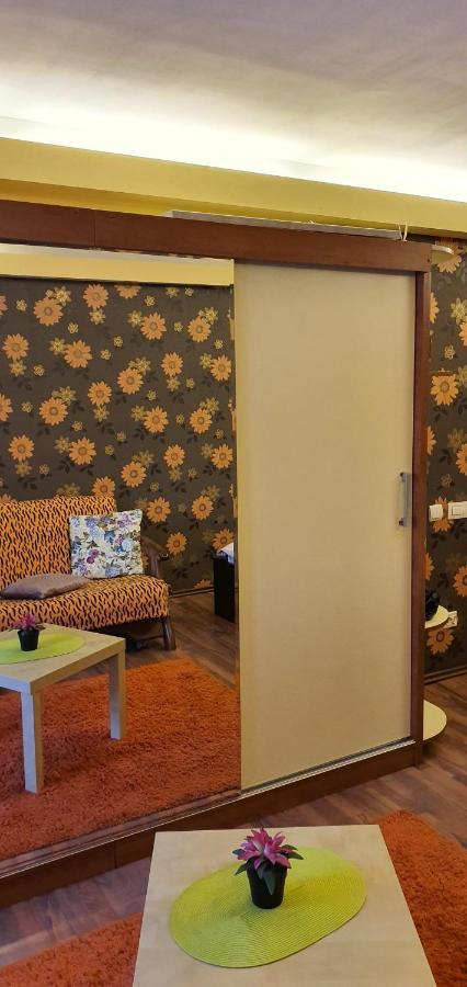 My House - Ultracentral Romana Square Near Old Town Bucureşti Ngoại thất bức ảnh