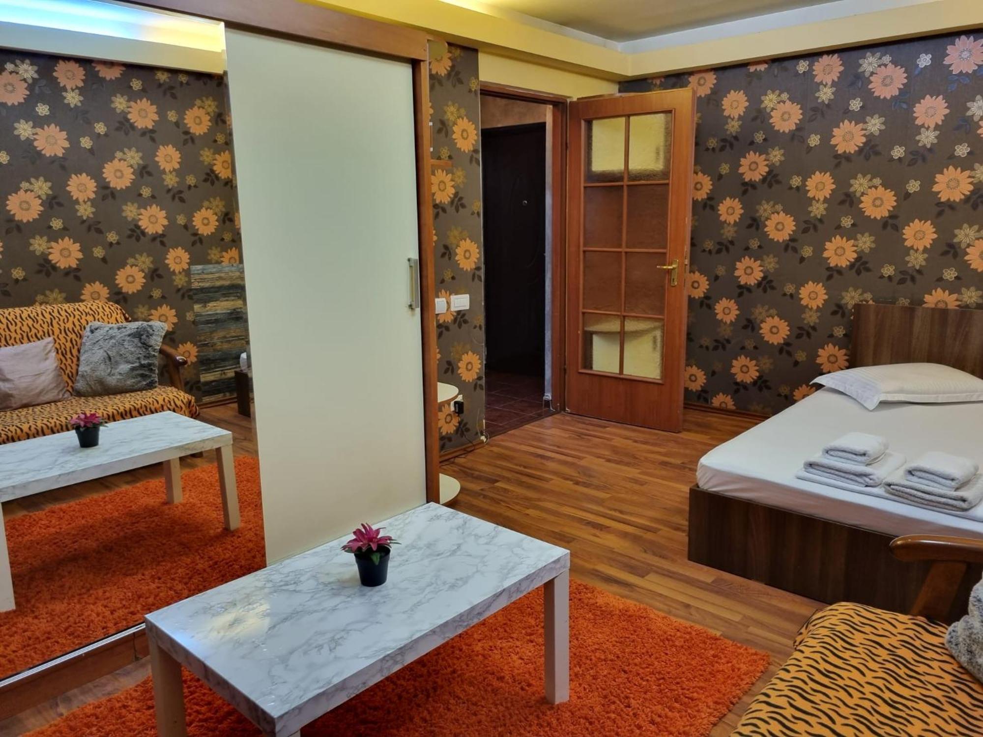 My House - Ultracentral Romana Square Near Old Town Bucureşti Ngoại thất bức ảnh